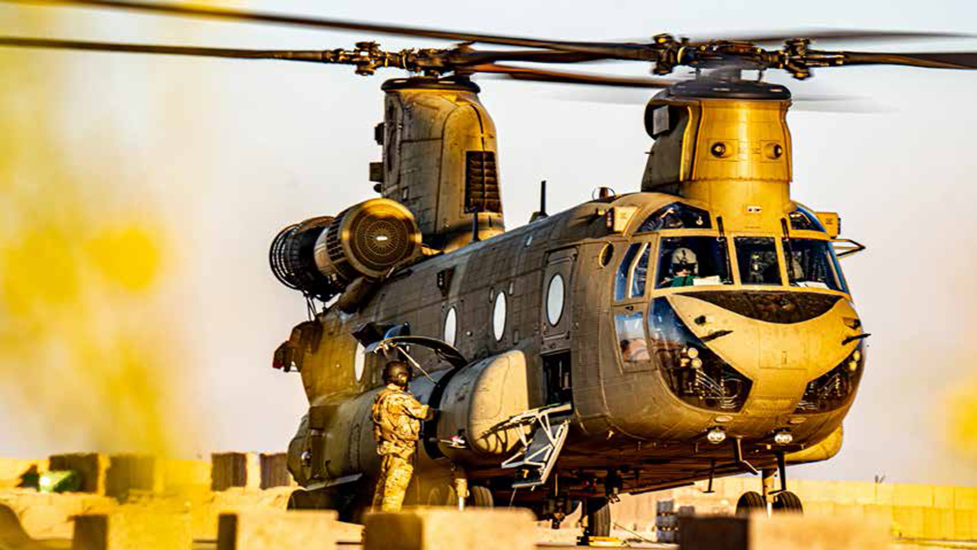 picture of 82D Combat Aviation Brigade Paratroopers conducting FARP operations.